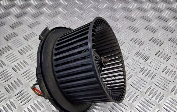 Opel Zafira B Front door blower motor D8087