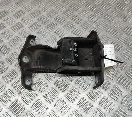 Opel Vivaro Rear door upper hinge 93458937 904108626R