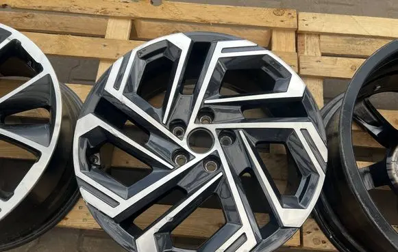 Hyundai Tucson IV NX4 R19 alloy rim 52910N7700 52910N7750