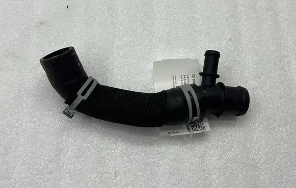 Audi A3 8Y Engine coolant pipe/hose 3WA121087B