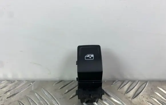 Seat Arona Electric window control switch 5G0959855P 1013035304S