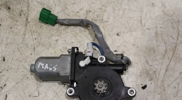 Subaru Forester SG Rear door window regulator motor