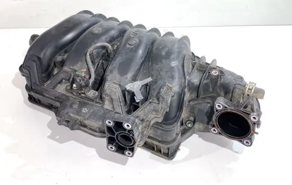 Toyota RAV 4 (XA40) Intake manifold 