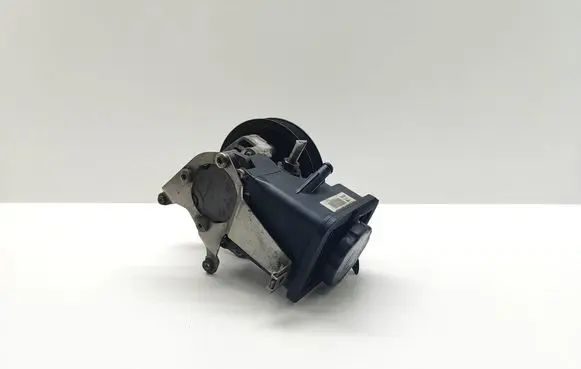 BMW 5 E60 E61 Power steering pump 7693974 6760956010 7787106