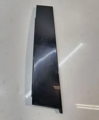 Opel Insignia A Door glass trim 13228147