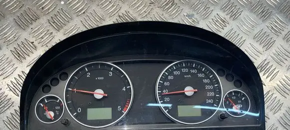 Ford Mondeo Mk III Speedometer (instrument cluster) 3s7110849