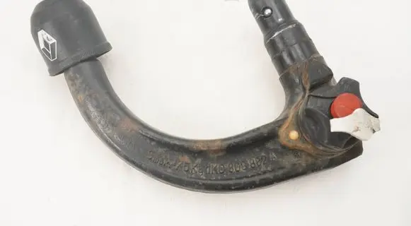Volkswagen Golf VI Hook 1K0803882A