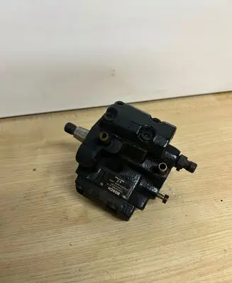 Alfa Romeo 156 Fuel injection high pressure pump 0445010007