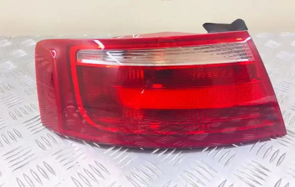 Audi A5 8T 8F Rear/tail lights 8T0945095