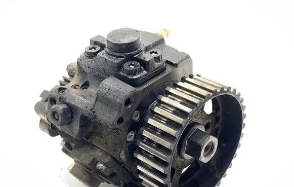 Citroen C4 I Picasso Fuel injection high pressure pump