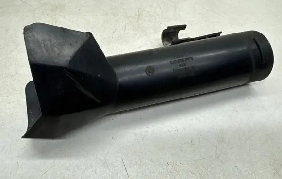 Audi 80 90 S2 B4 Air intake duct part 8A0903075