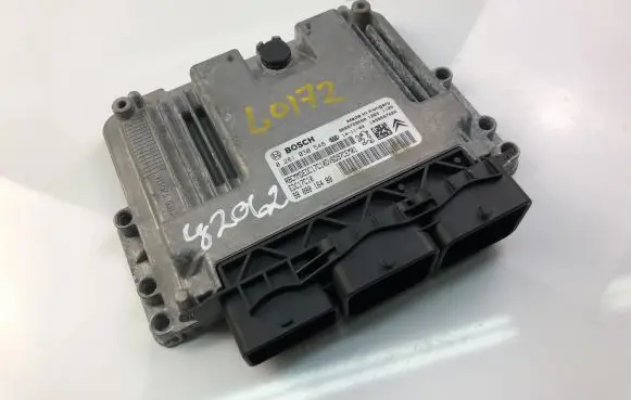 Citroen C4 Cactus Engine control unit/module ECU 9808016480 0281030548