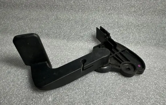 Audi A4 S4 B6 8E 8H Engine bonnet (hood) release handle 8E1823533B