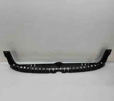 Rear bumper mounting bracket