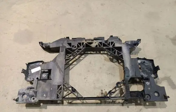 Renault Scenic III - Grand scenic III Radiator support slam panel 
