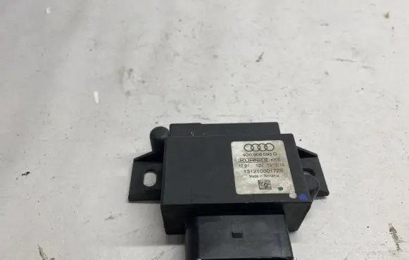 Audi A6 S6 C7 4G Fuel injection pump control unit/module 4G0906093G