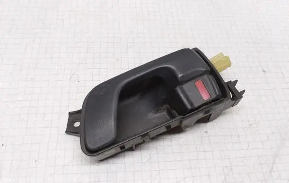 Mitsubishi Space Runner Front door interior handle MR432271