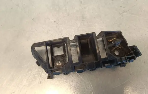 Volkswagen Tiguan Front bumper mounting bracket 5N0807184D