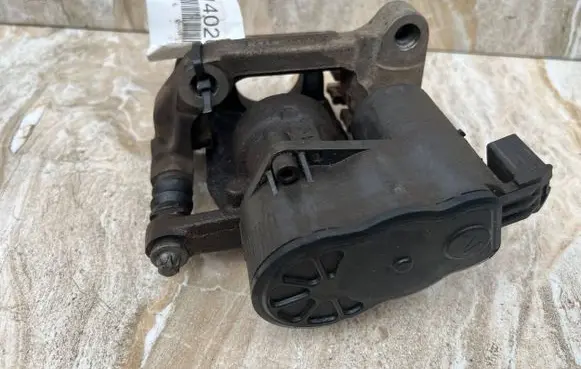 Peugeot 2008 II Rear brake caliper AE777007 9819059480