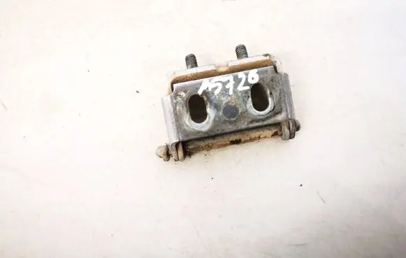 Ford Mondeo MK II Tailgate/trunk/boot hinge