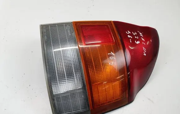 Mazda 323 Rear/tail lights