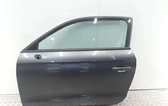 Audi A1 Front door 8X3831051B