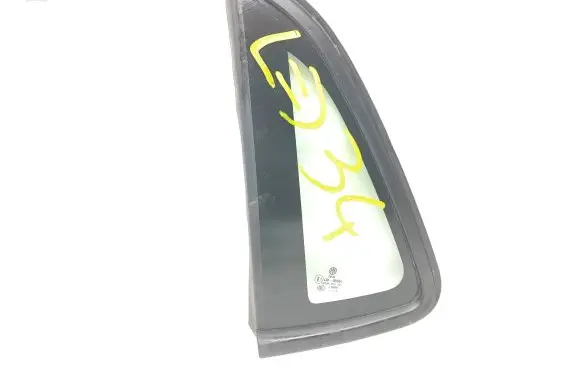 Volkswagen Cross Polo Rear side window 43R001564 E000001 DOT459M532S2