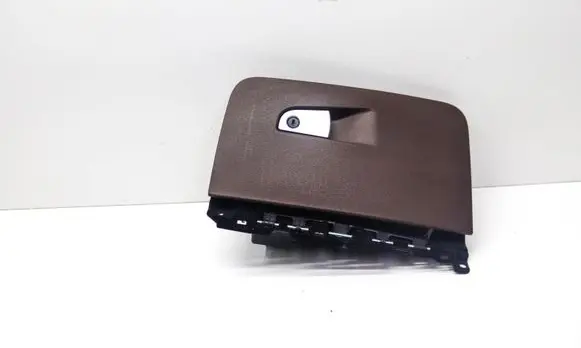 Glove box