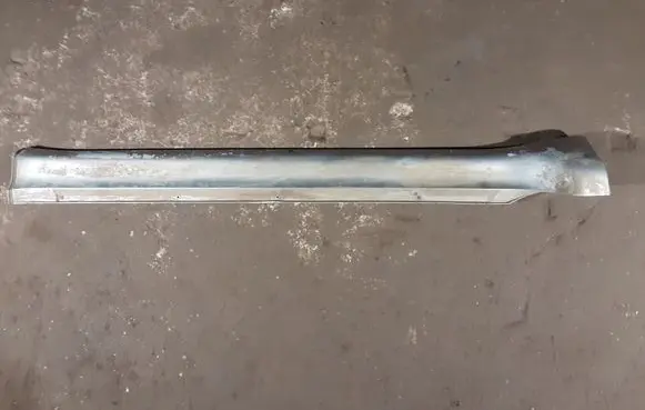 Mitsubishi Pajero Sill MR478769