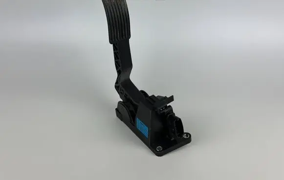 Mercedes-Benz Vito Viano W639 Accelerator throttle pedal A6393000704 0281002563