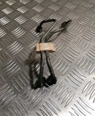 Volvo V50 Fuel Injector clamp holder