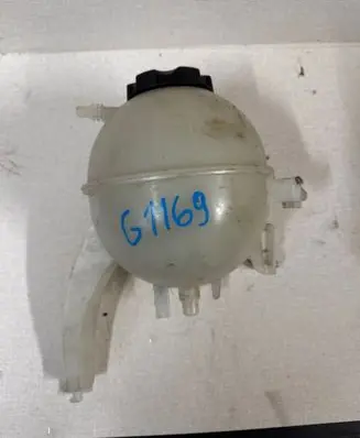 BMW X7 G07 Coolant expansion tank/reservoir 5A6A031
