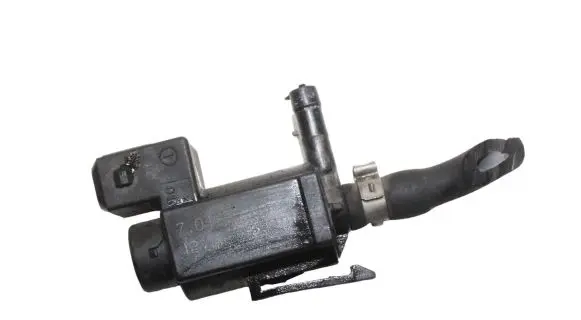 Jaguar XE Turbo solenoid valve 70435600