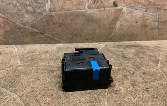 Mercedes-Benz SL R230 Fuse box set A2305450101