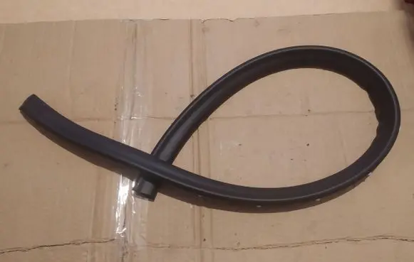 BMW 6 G32 Gran Turismo Rubber seal loading door 51767416354