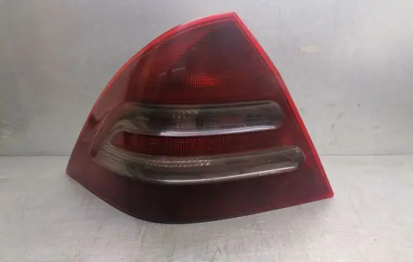 Mercedes-Benz C W203 Rear/tail lights ULO3311