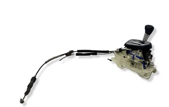 Mitsubishi Outlander Gear shifter/selector 2400A261