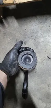 Ford Focus Piston with connecting rod 75L101