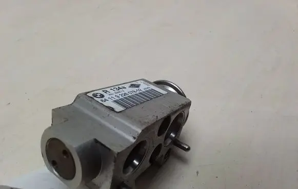 BMW X1 E84 Air conditioning (A/C) expansion valve 9226078 R1246
