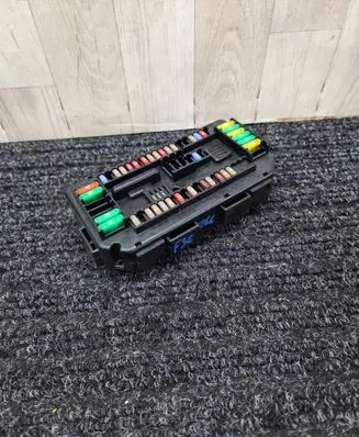 BMW 4 F32 F33 Fuse box set 9389068 19549000001 952613