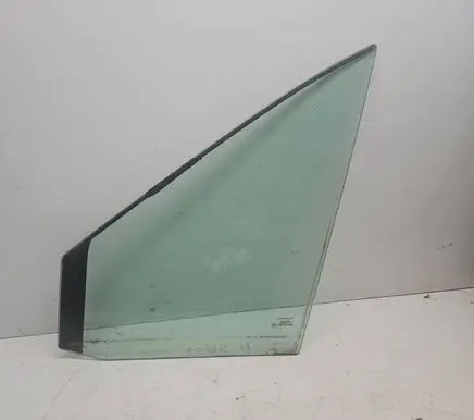 Renault Scenic II - Grand scenic II Front door vent window glass four-door 