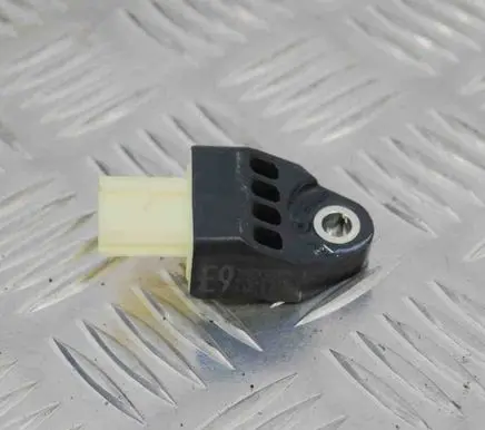 Toyota Verso-S Airbag deployment crash/impact sensor 8983152020