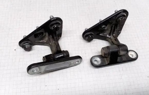 Mercedes-Benz E W211 Front door hinge set 