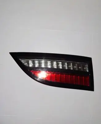 Opel Ampera Tailgate rear/tail lights 2290056