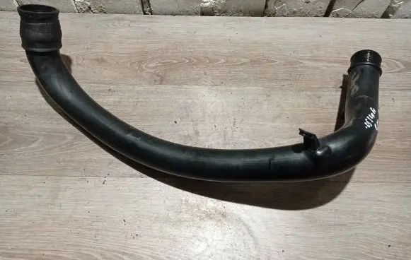Volvo S60 Intercooler hose/pipe 8638967