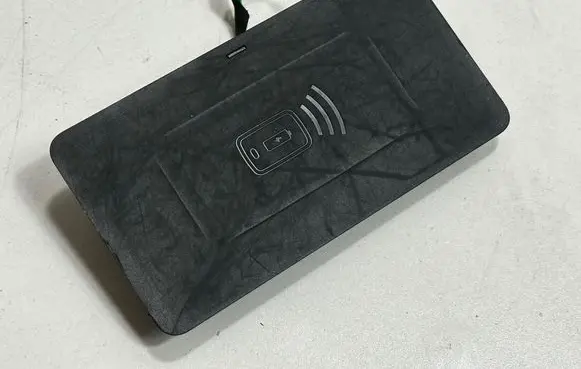 BMW 3 G20 G21 Wireless charging module 5A3E813 5A1DB18