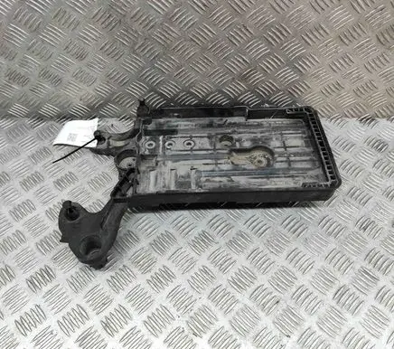 Volkswagen Golf VII Battery box tray 5Q0915331H 5Q0915321G