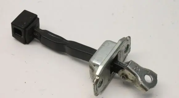 Mitsubishi Outlander Rear door check strap stopper