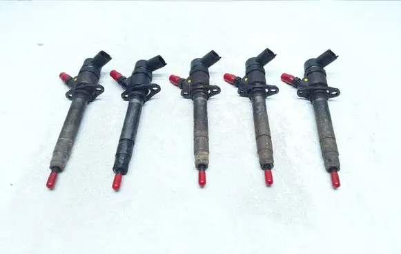 Volvo V70 Fuel injectors set 8658352 0445110078