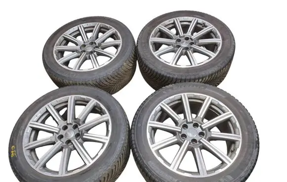 Audi Q7 4M R20 alloy rim 4M0601025AE